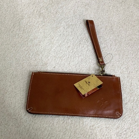 New PATRICIA NASH, tooled leather wristlet/wallet - Picture 8 of 13